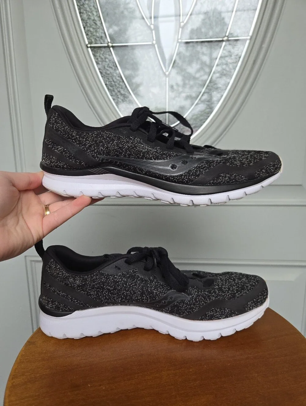 Saucony Liteform Feel Black Sneakers